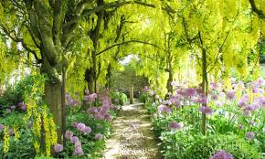 GARDEN GATEWAY